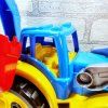 traktor s rypadlem modrý 8